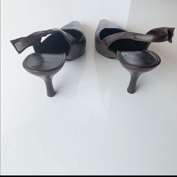 SALVATORE FERRAGAMO Slingback leather Rhinestone Pin Detail - Picture 6 of 9